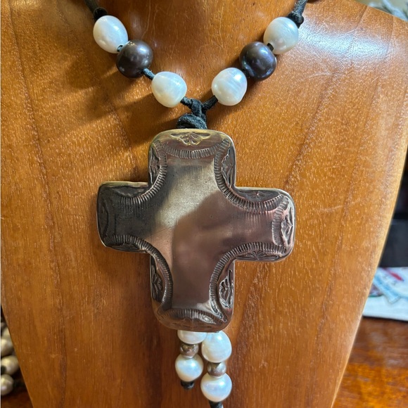 Rae Ramsey Pearl  (84-1/2” pearls) and Leather 72” Necklace. RODEO - Picture 2 of 4